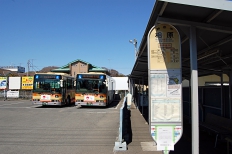 相原駅西口バスターミナル